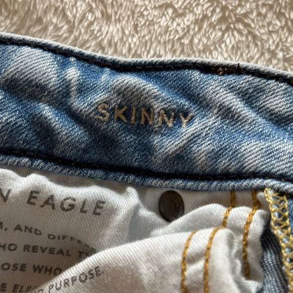 Men's American Eagle Light Wash Skinny Jeans - Picture 6 of 12